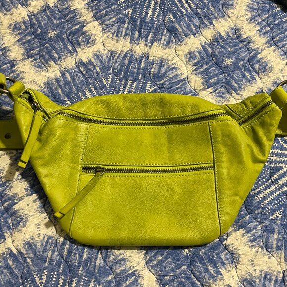 NNT Free People Wilder Embellished Pebbled Leather Sling Bag Concho Green Lime - Picture 8 of 8